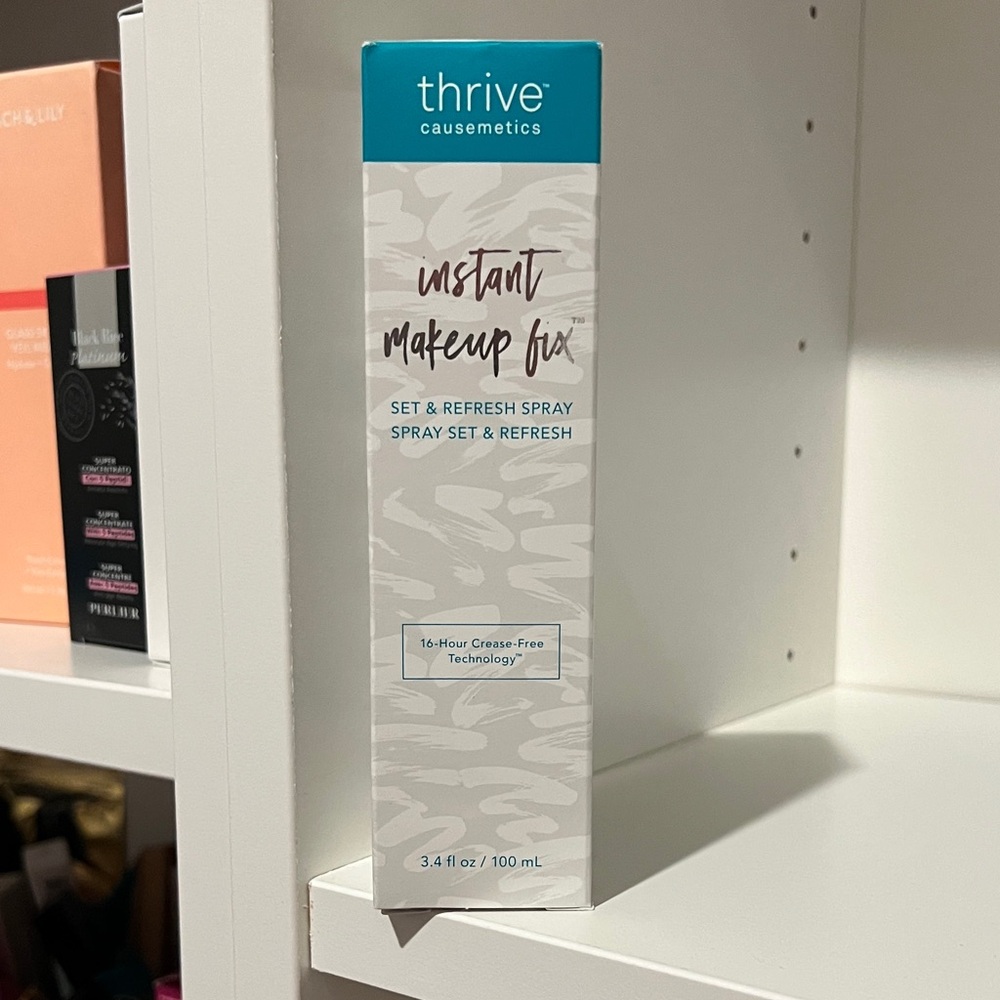 Thrive Causemetics Instant Makeup Fix Set & Refresh Spray